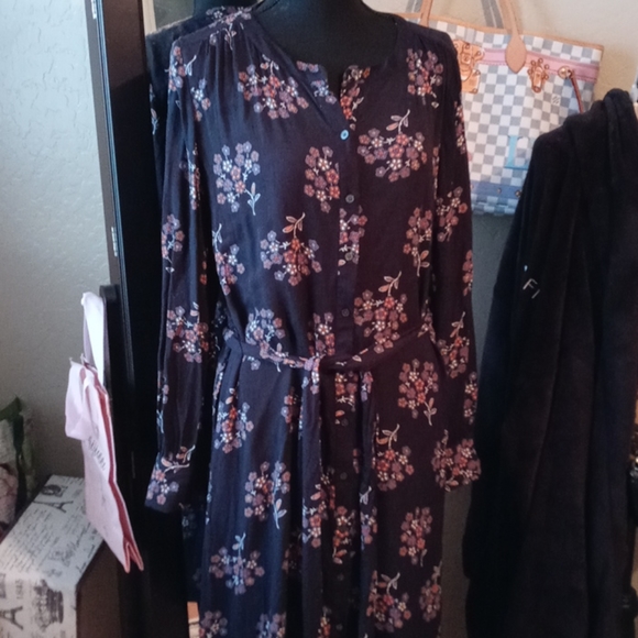 LOFT Dresses & Skirts - LOFT Navy Blue Button Down Dress Size M